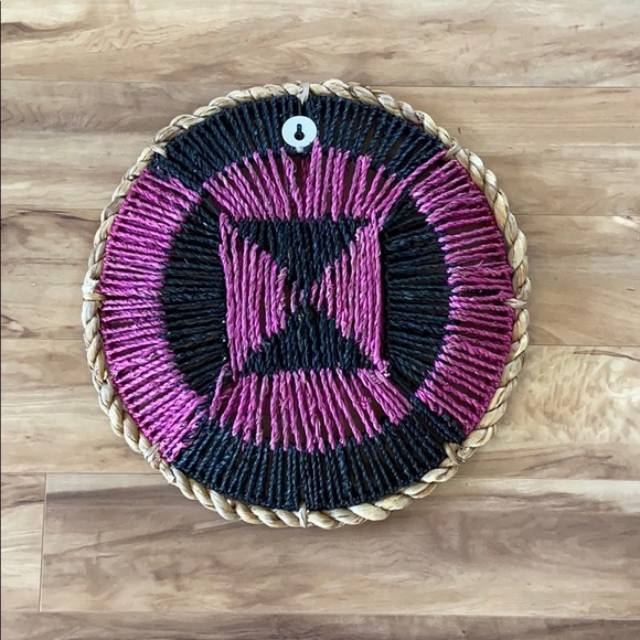 Medium Wicker Boho wall basket decor - Picture 4 of 10